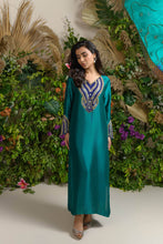 Liya Emerald and Navy